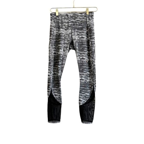 Lululemon Beat The Heat Tight Women's‎ 6 Gray Black Mesh Stretch - Picture 1 of 4